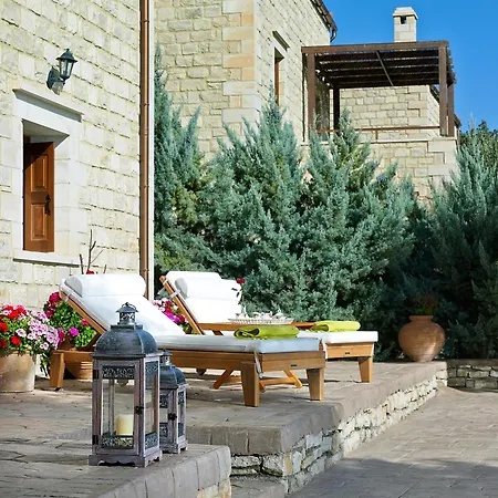 Willa Estate Vederoi